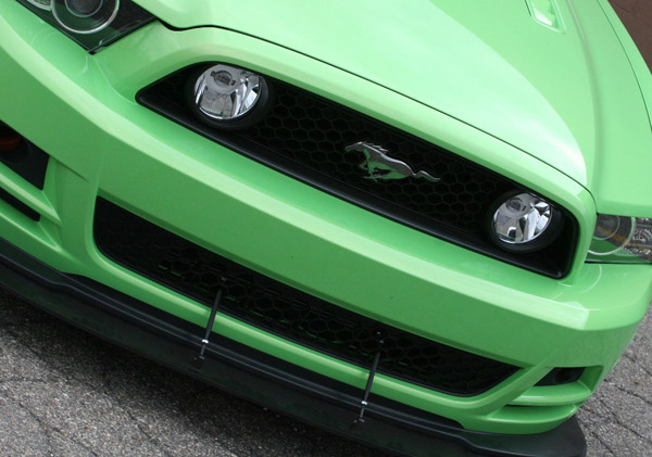 Ford Racing анонсировал пакет для Mustang 2013