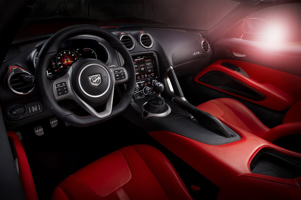 2013 SRT Viper представлен в Нью-Йорке