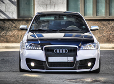 Audi A6 - «Unidentified city object»