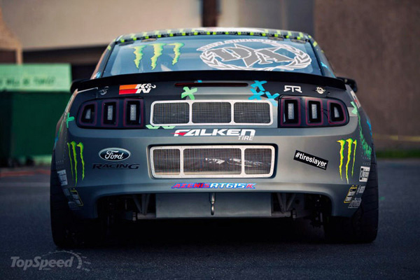 Ford Mustang RTR 2013 - болид для Formula Drift 