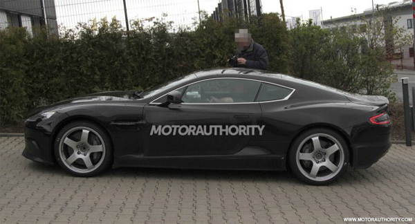 Новые фотографии Aston Martin DB9 2013