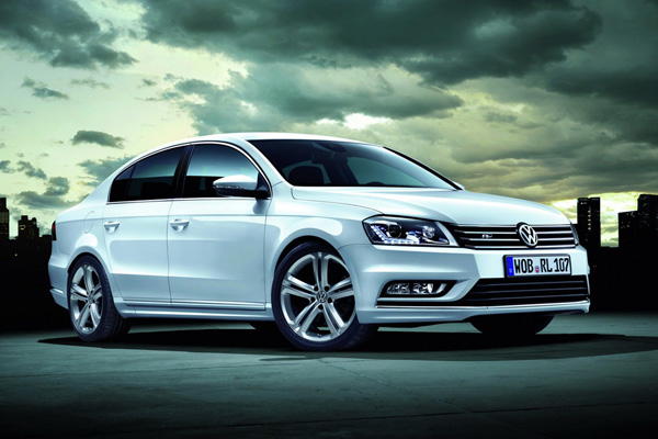 Volkswagen представил Passat R-Line за 30 225 €