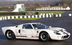 Легендарный Ford GT 40 выставлен на продажу