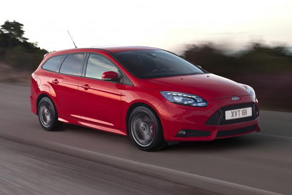 Ford назвал рублевые цены на Focus ST