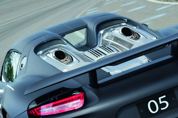 Porsche презентовал опытный образец 918 Spyder 