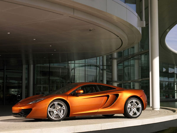 McLaren MP4-12C 2013 подорожал на 10 400 $