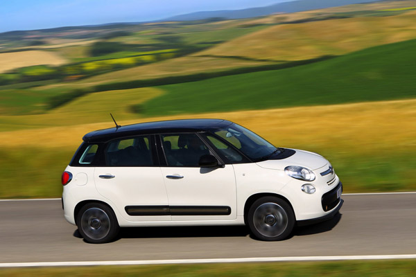 Fiat 500L можно заказать уже в этом месяце