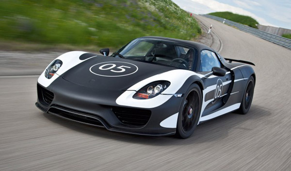 Porsche 918 Spyder получит новую опцию Race Track