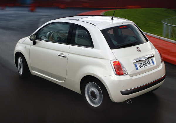 В Британии стали продавать обновленный FIAT 500