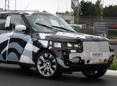 В Land Rover готовят Range Rover с удлиненной базой