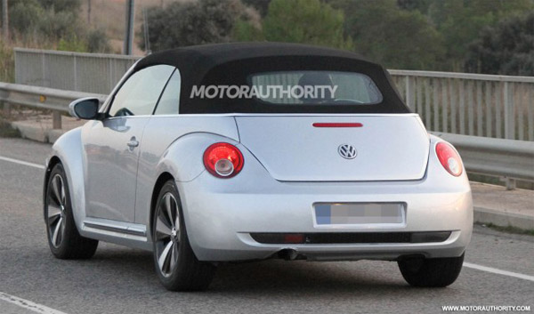 Volkswagen Beetle Convertible 2013 дебютирует в США