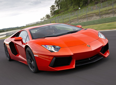 Lamborghini отключит Aventador'у 6 из 12 цилиндров