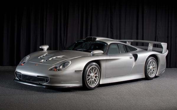  Уникальный Porsche 911 GT1 выставлен на продажу