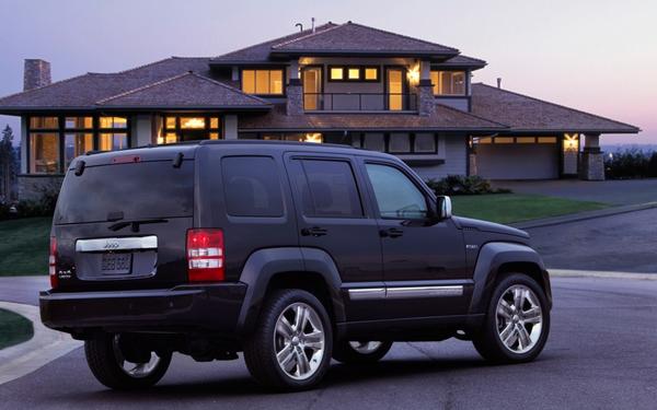 Следующий Jeep Liberty оснастят новым двигателем