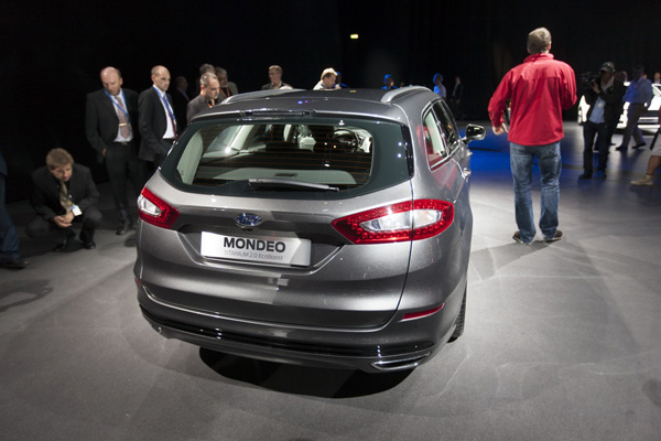 Ford поделился сведениями о новом Mondeo 2013