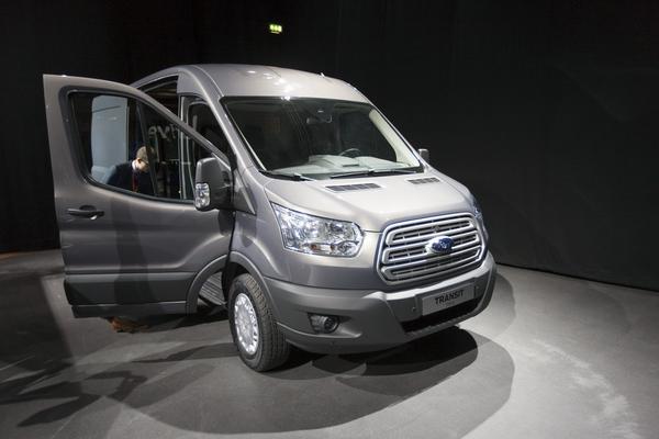 Ford обновит линейку фургонов Tourneo и Transit