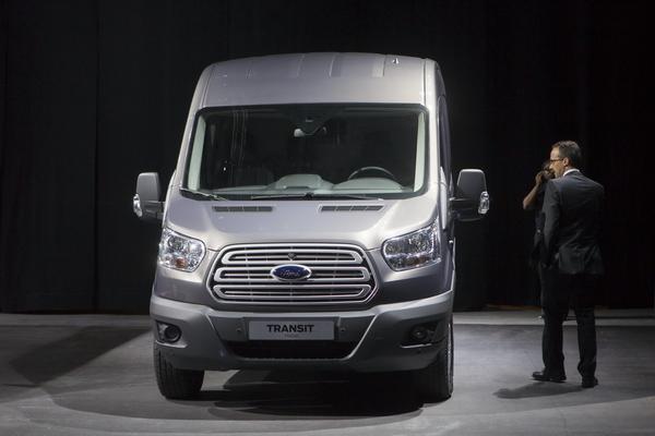 Ford обновит линейку фургонов Tourneo и Transit