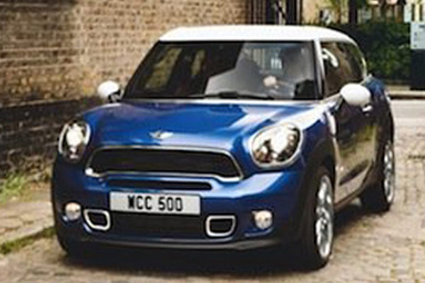 В сеть просочились первые снимки MINI Paceman