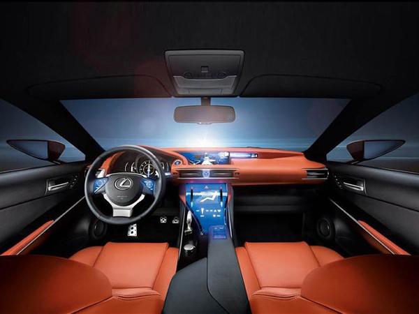 Премьера будущего Lexus LF-CC состоится в Париже