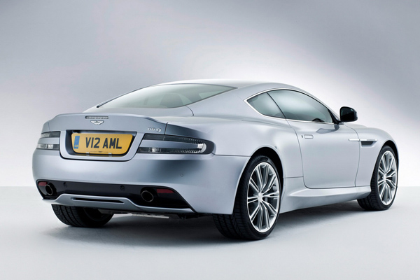 Aston Martin анонсировал обновленный DB9 2013  