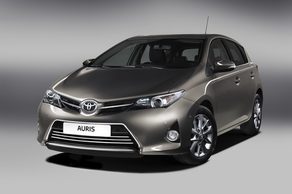 Toyota Auris 2013 - технические характеристики 