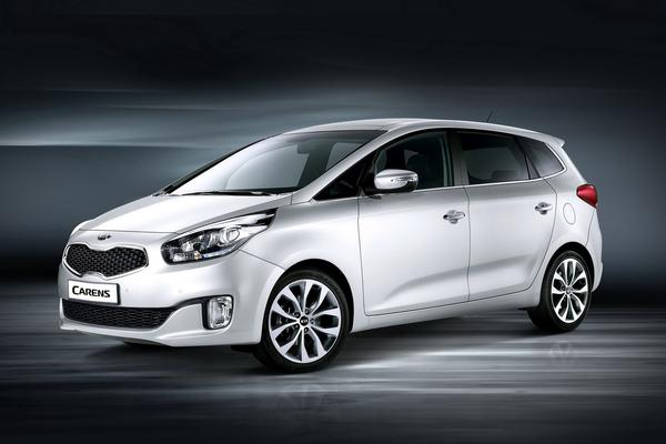 Стали известны новые данные о Kia Carens 