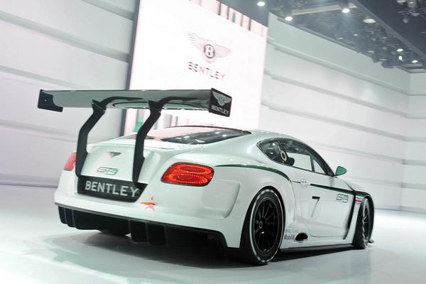 Bentley вернется в гонки с помощью Continental GT3