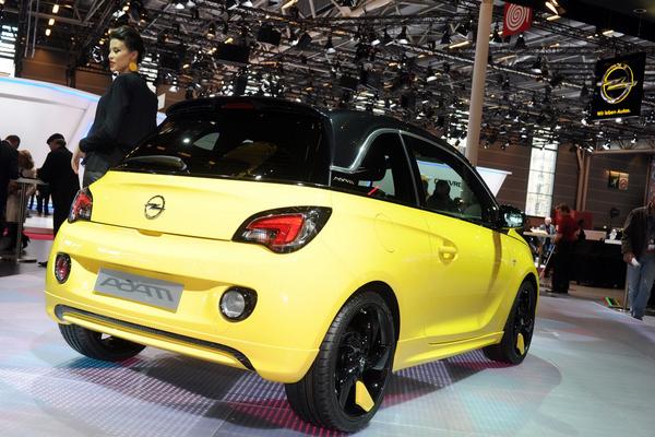 В Париже официально представили новый Opel Adam