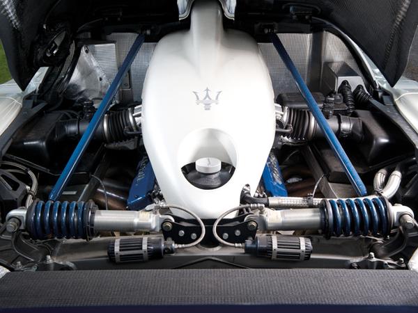 Maserati MC12 будет выставлен на аукцион в Лондоне