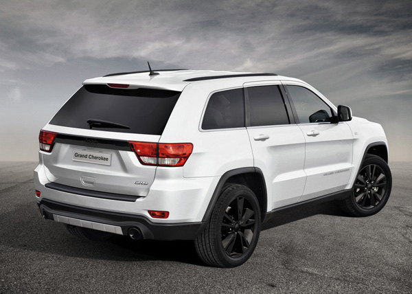 В Британию прибыл Jeep Grand Cherokee S-Limited 