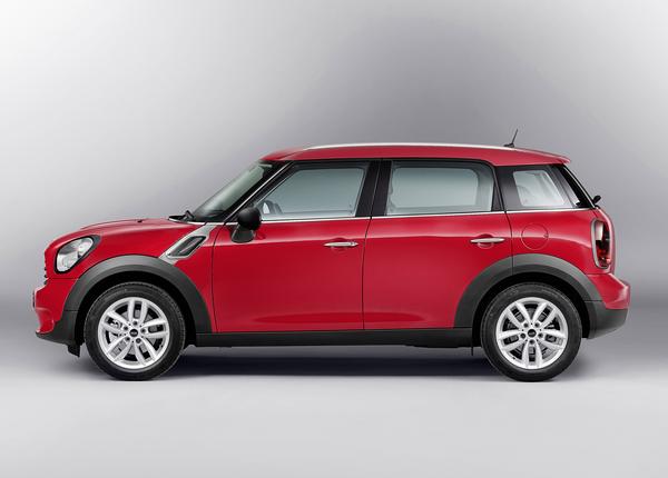 MINI рассказал об обновлениях в Countryman 2013