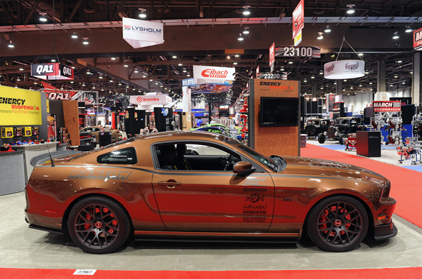 Ford Mustang Gold Bronze – экспонат SEMA 2012