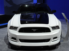 Ford Mustang GT 2013 в тюнинге DSO Eyewear