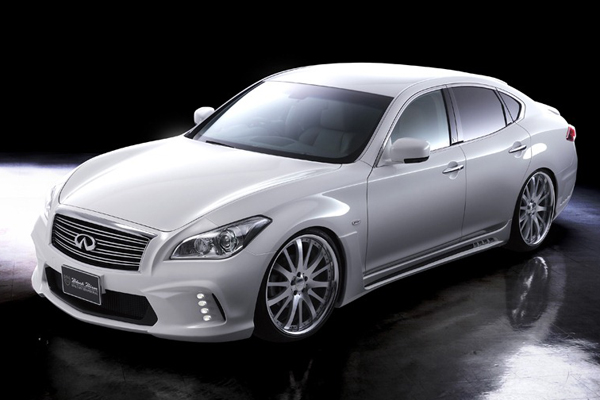 Wald International доработал Infiniti M (Nissan Fuga) 