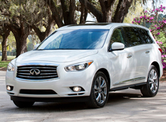 Семиместный Infiniti JX оценили в 2 353 000 рублей