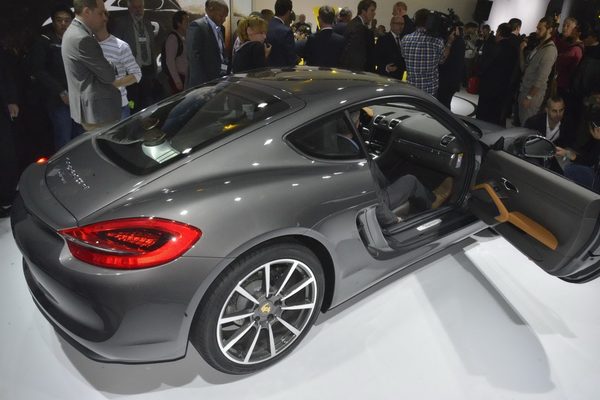 Porsche Cayman 2014 дебютировал в Лос-Анджелесе