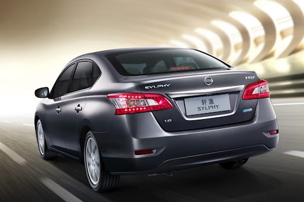 Nissan представил седан Sylphy G (Sentra) 2013