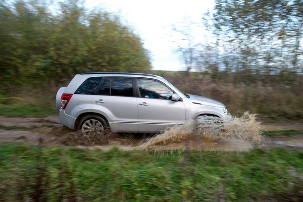 Suzuki Grand Vitara 2013 поступил в продажу 