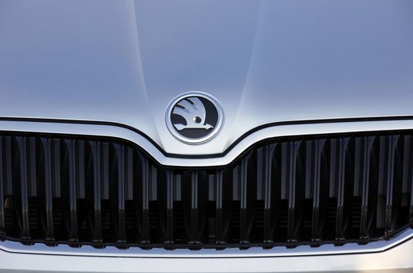 Skoda опубликовала первые фото Octavia 2013