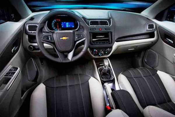 Объявлены рублевые цены на седан Chevrolet Cobalt