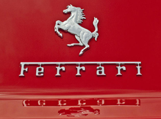 Ferrari показала тизеры нового преемника Enzo