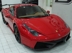 Different Car освежил дизайн Ferrari 458 Italia