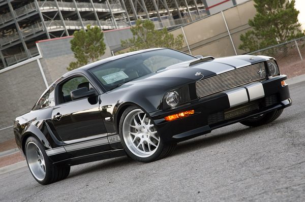 Shelby представил «обвес» для Ford Mustang 2005