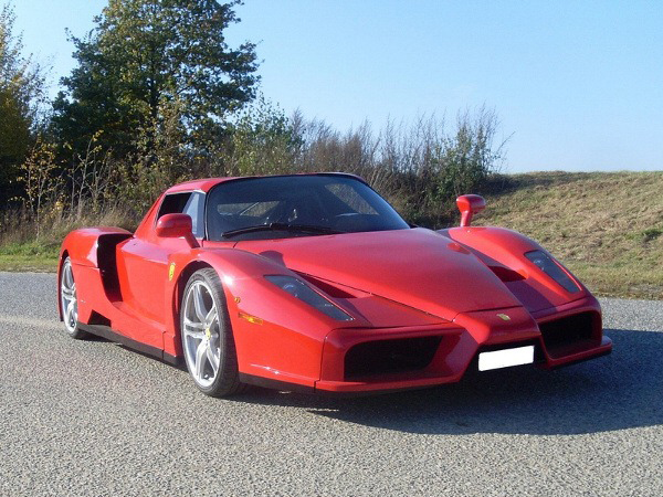 На eBay продается самодельный клон Ferrari Enzo