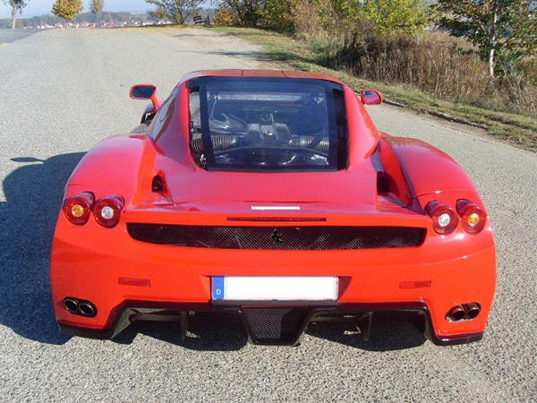 На eBay продается самодельный клон Ferrari Enzo