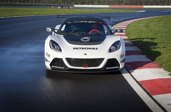 Lotus представит Exige V6 Cup R в Бирмингеме