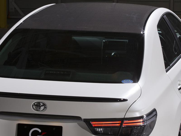 Toyota Mark X G Sports Carbon Roof Concept