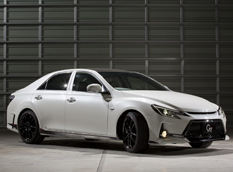 Toyota Mark X G Sports Carbon Roof Concept