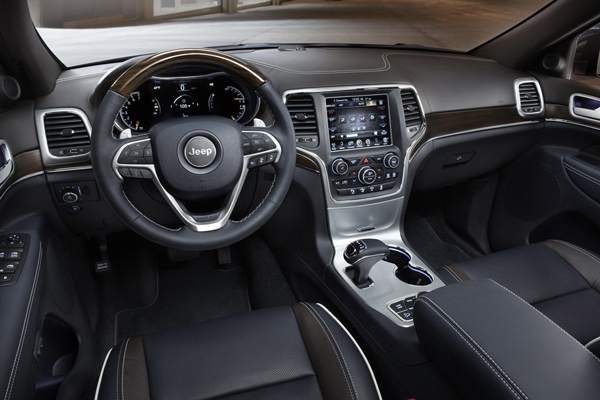 Jeep презентовал обновленный Grand Cherokee 2014 