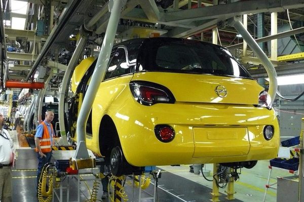 Opel Adam поступил в производство